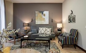 De La Guardia Suite 2